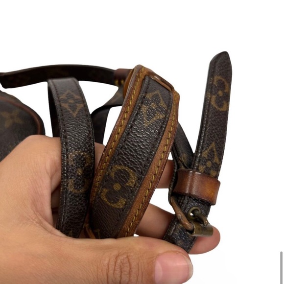 Authentic Louis Vuitton monogram Amazone crossbody. Used. - Picture 7 of 12